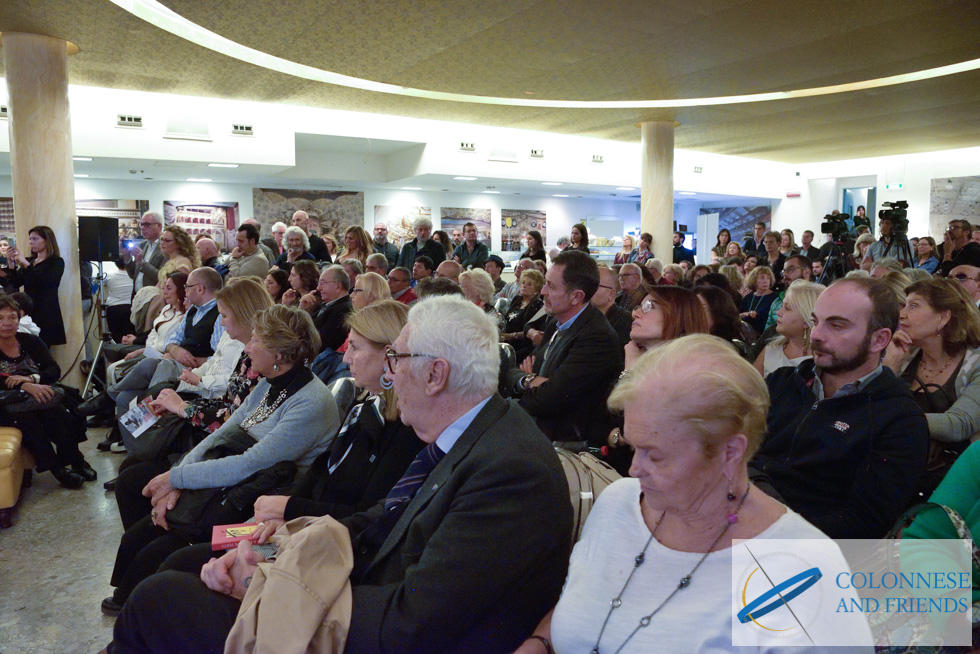 foto della presentazione del libro Antonio de Curtis, Il Principe Poeta